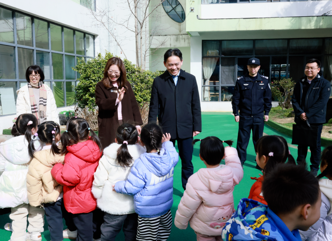 厚望盈杯 视导赋能启新序——石湖幼儿园及邵昂分园迎接城南街道领导视察